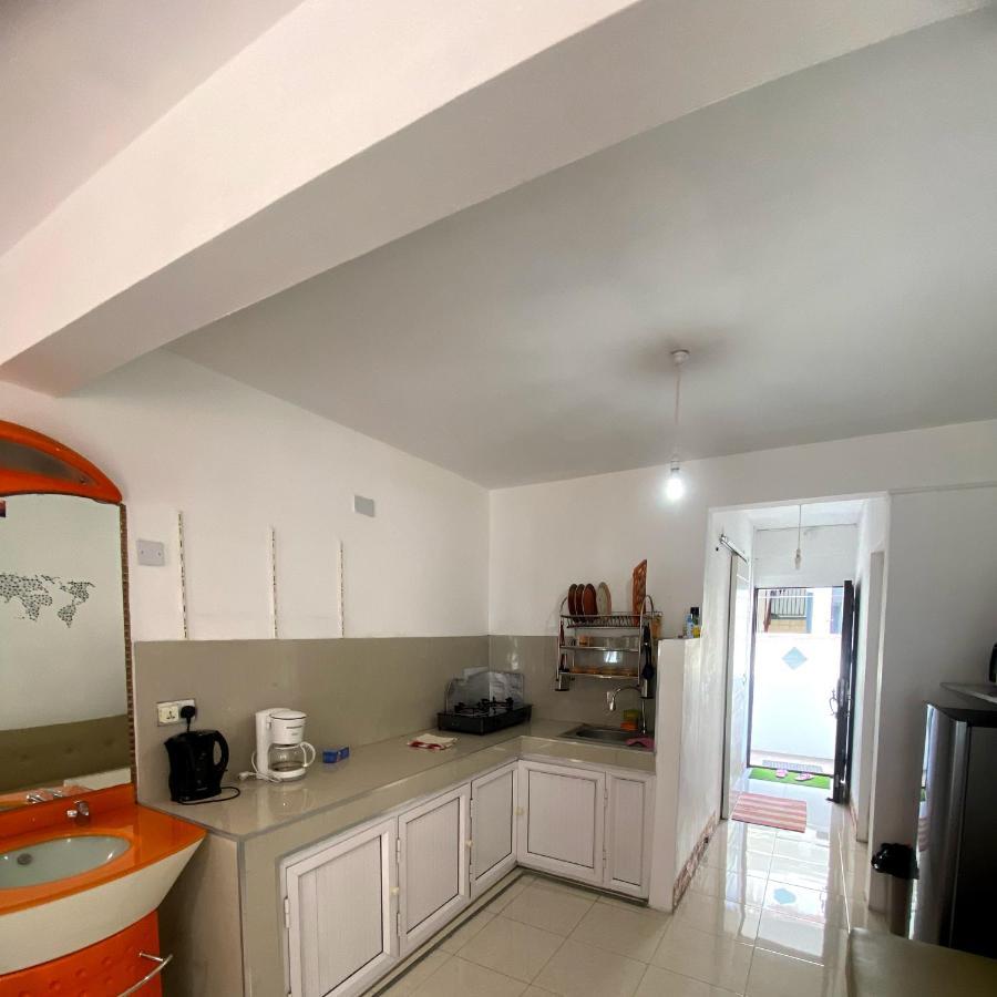 Sea Front 2 Bedrooms Apartment Flic-en-Flacq Esterno foto